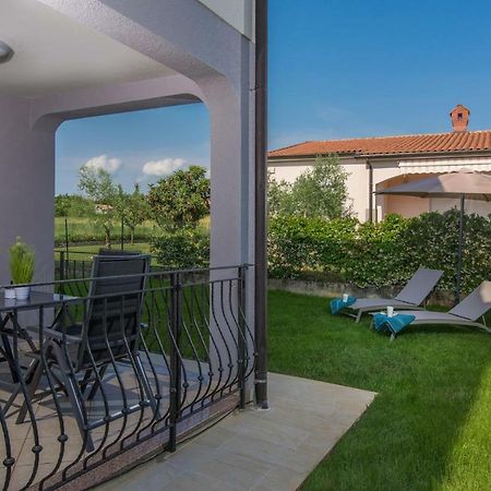 Silver Holiday House Vrvari Buitenkant foto
