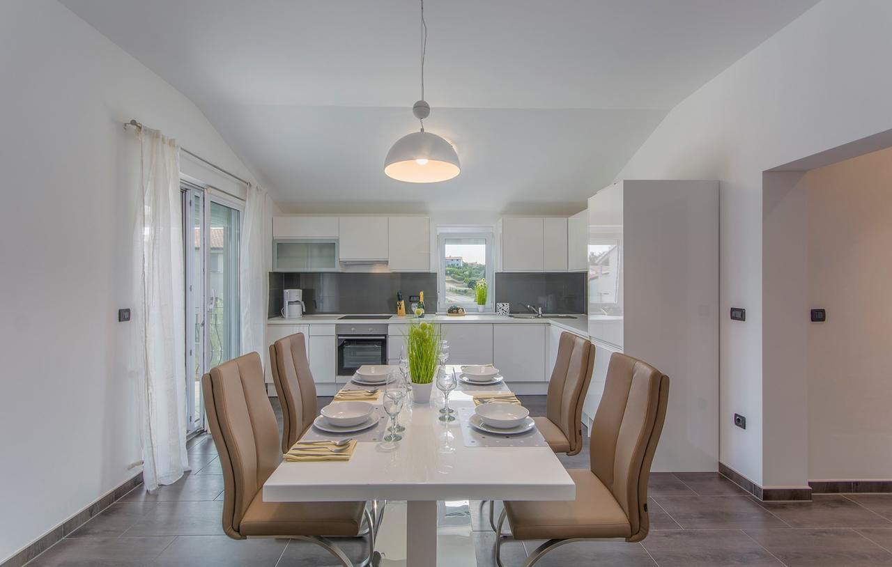 Silver Holiday House Vrvari Buitenkant foto