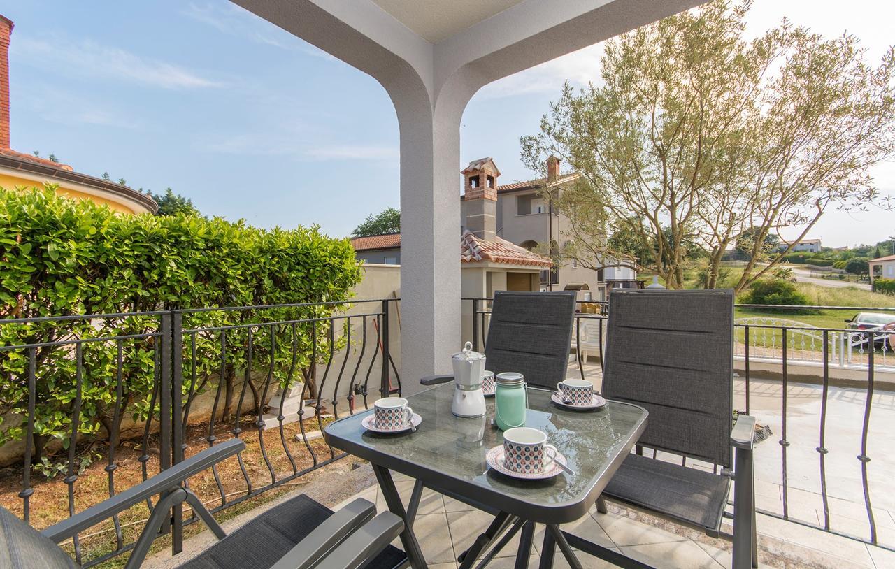 Silver Holiday House Vrvari Buitenkant foto